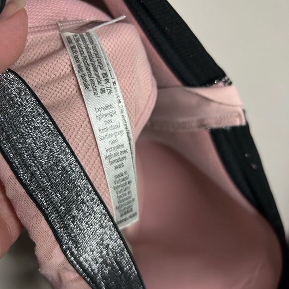 Victoria Secret Sport Incredible Lightweight Max Front Close Sports Bra - Picture 11 of 12